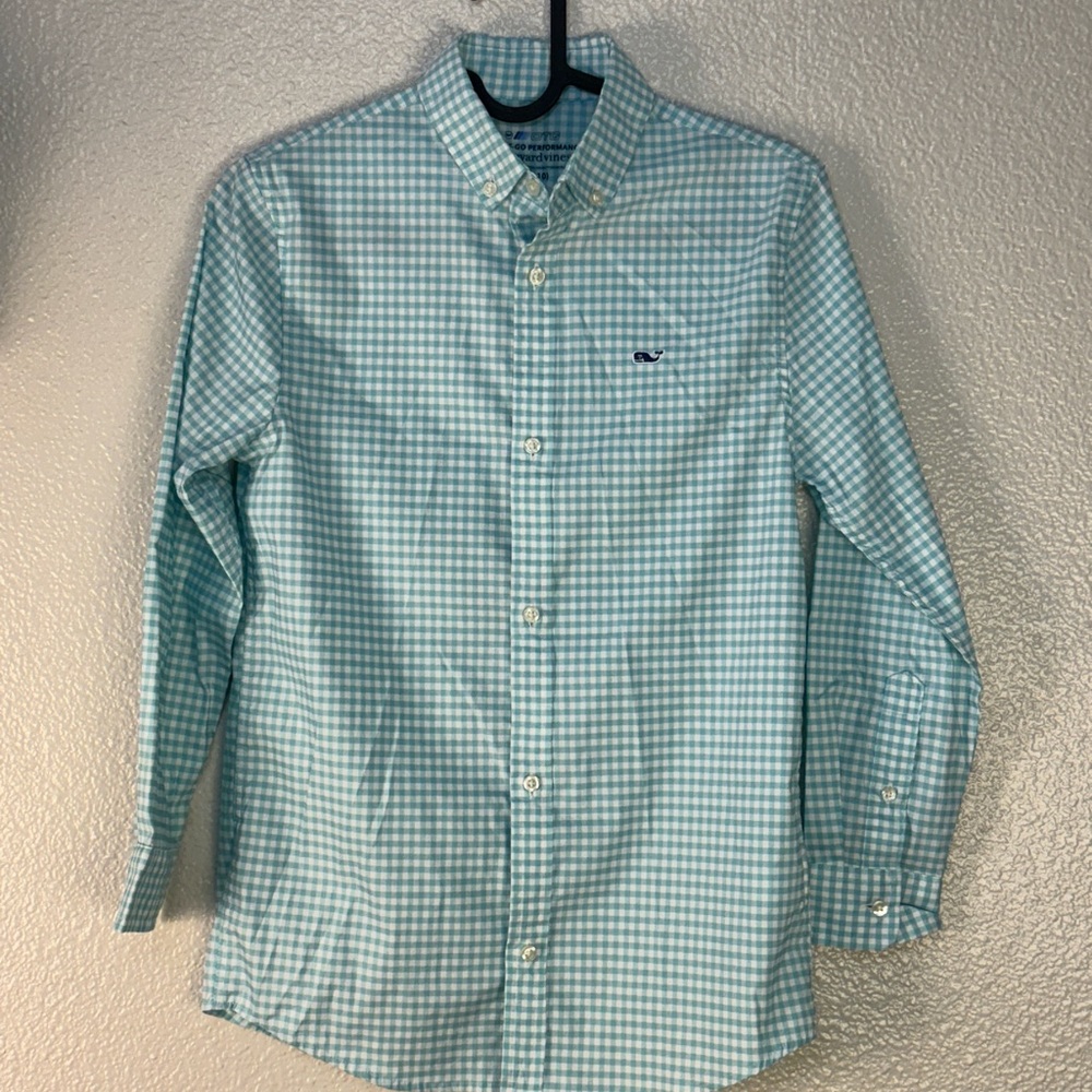 Vineyard Vines boys on the go performance button down shirt mint sprig 8-10